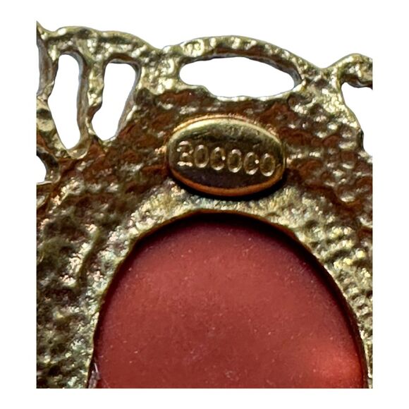 Vintage Rococo Gold-Tone Bracelet with Red Coral Accents - Ornate Design - Picture 5 of 12